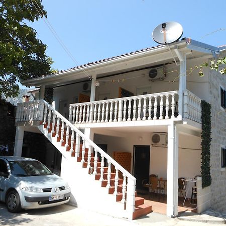 Apartments Vila San Kamenari Εξωτερικό φωτογραφία
